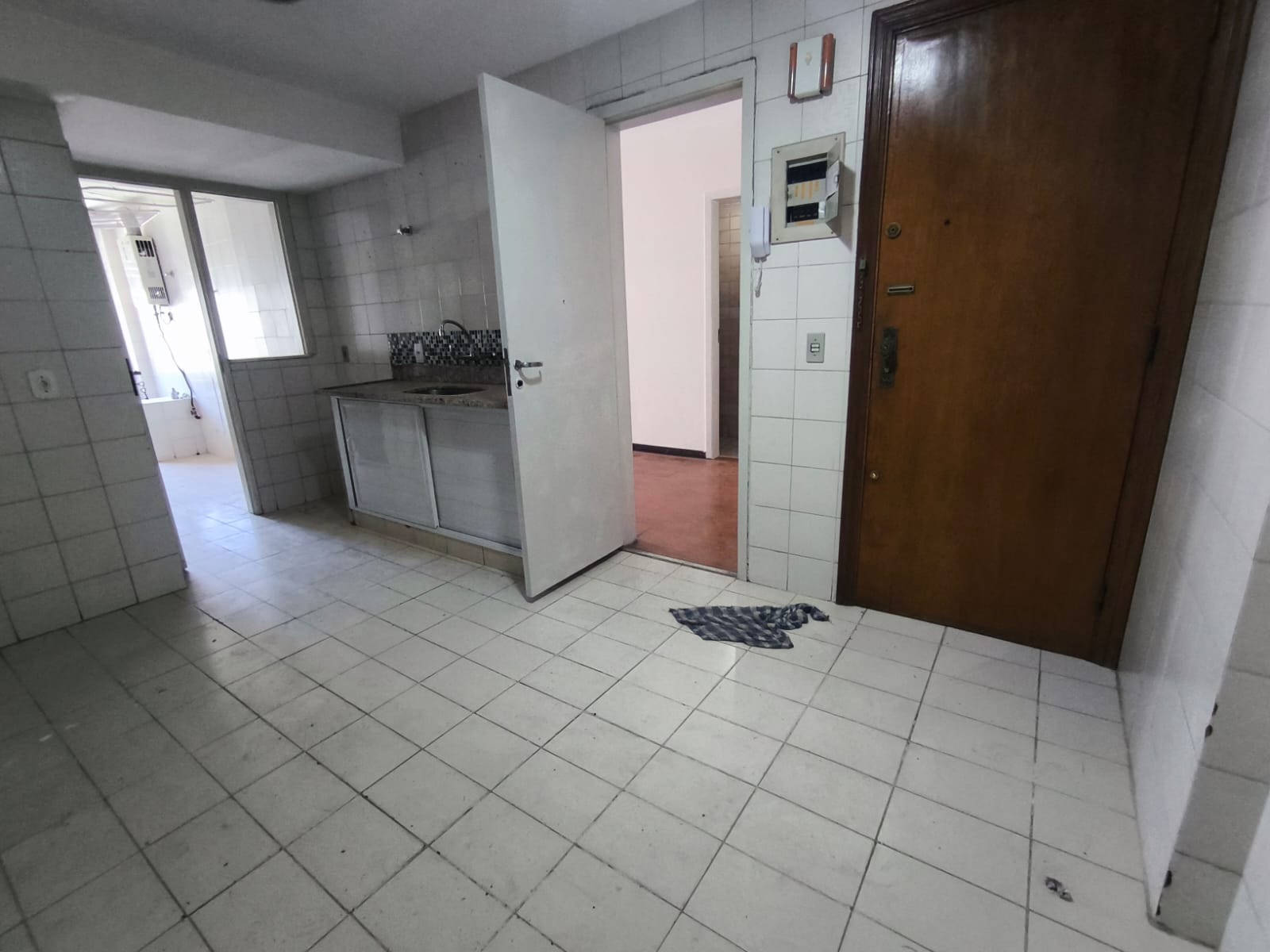 Apartamento para alugar no Grajaú 3 quartos, varanda e duas 